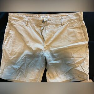 Good threads Khaki Shorts